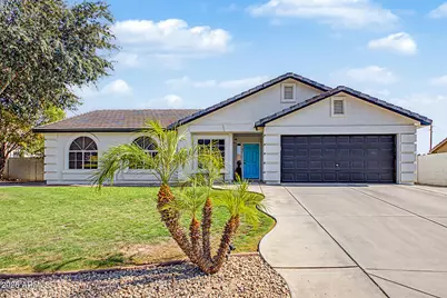 3749 E Thornton Avenue, Gilbert, AZ 85297 - Photo 2