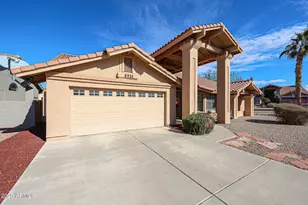 6910 W Kimberly Way, Glendale, AZ 85308 - Photo 2