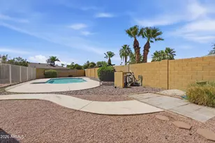 10838 N 35th St, Phoenix, AZ 85028 - Photo 8