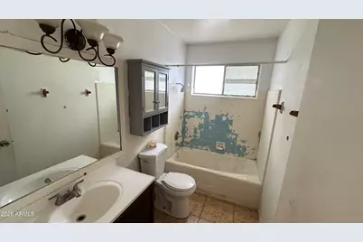 7230 N 37th Avenue, Phoenix, AZ 85051 - Photo 10