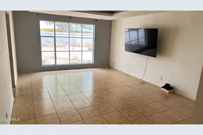 7230 N 37th Avenue, Phoenix, AZ 85051 - Photo 2