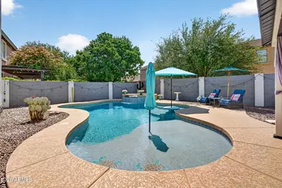 879 W Holstein Trail, San Tan Valley, AZ 85143 - Photo 2