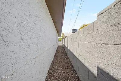 4805 S 35th Drive, Phoenix, AZ 85041 - Photo 22