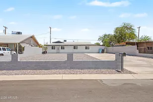 4805 S 35th Dr, Phoenix, AZ 85041 - Photo 2
