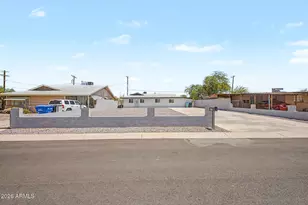 4805 S 35th Dr, Phoenix, AZ 85041 - Photo 1