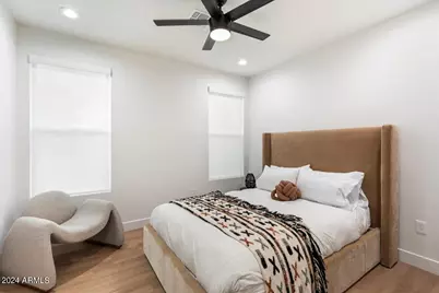 744 E Myrtle Avenue, Phoenix, AZ 85020 - Photo 22