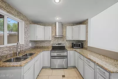 2225 E Catalina Drive, Phoenix, AZ 85016 - Photo 8