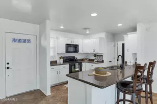 911 W Loughlin Dr, Chandler, AZ 85225 - Photo 6