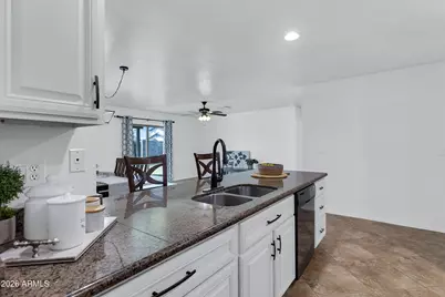 911 W Loughlin Drive, Chandler, AZ 85225 - Photo 8