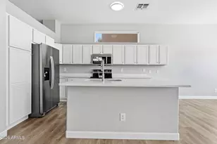 17644 N 17th St, Phoenix, AZ 85022 - Photo 2