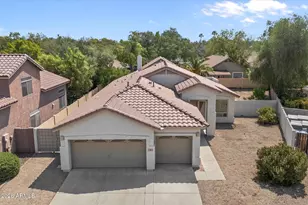 61 S Forest Dr, Chandler, AZ 85226 - Photo 2