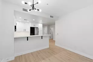 5450 E Deer Valley Dr, Phoenix, AZ 85054 - Photo 10