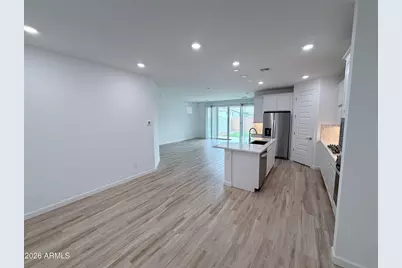 27440 N 69th Lane, Peoria, AZ 85383 - Photo 10