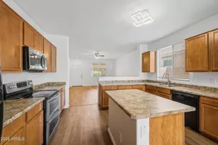 2422 S 73rd Ln, Phoenix, AZ 85043 - Photo 12