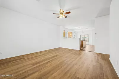 2422 S 73rd Lane, Phoenix, AZ 85043 - Photo 8