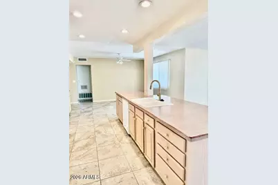 11801 N Coggins Drive, Sun City, AZ 85351 - Photo 6