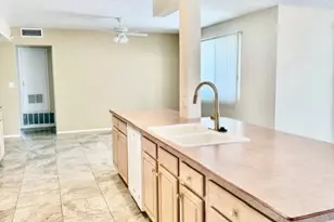11801 N Coggins Dr, Sun City, AZ 85351 - Photo 6