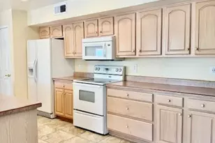 11801 N Coggins Dr, Sun City, AZ 85351 - Photo 2