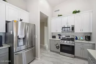 24950 S Lakewood Dr, Sun Lakes, AZ 85248 - Photo 16