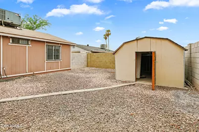 8042 W Elm Street, Phoenix, AZ 85033 - Photo 32