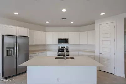 7841 W Staghorn Road, Peoria, AZ 85383 - Photo 2