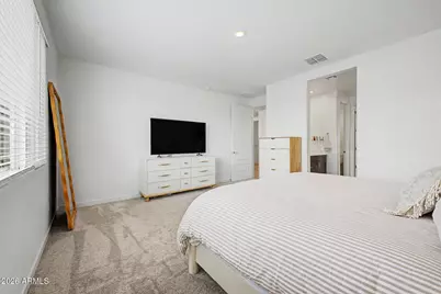 8054 E Paloma Avenue, Mesa, AZ 85212 - Photo 12
