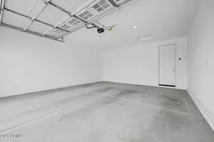 8054 E Paloma Ave, Mesa, AZ 85212 - Photo 32