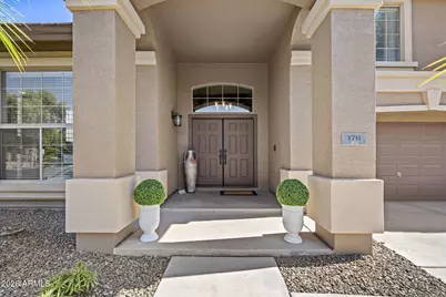 1711 E Horseshoe Drive, Chandler, AZ 85249 - Photo 4
