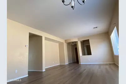 517 S 115th Drive, Avondale, AZ 85323 - Photo 2