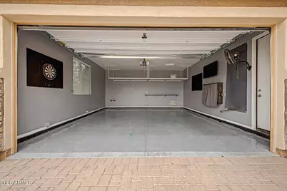 17352 W Hedgehog Place, Surprise, AZ 85387 - Photo 10