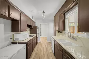 7801 N 17th Dr, Phoenix, AZ 85021 - Photo 6