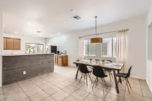 10522 W Robin Ln, Peoria, AZ 85383 - Photo 12