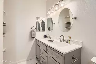 10522 W Robin Ln, Peoria, AZ 85383 - Photo 16