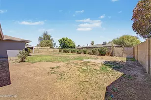 2936 W Glendale Ave, Phoenix, AZ 85051 - Photo 44