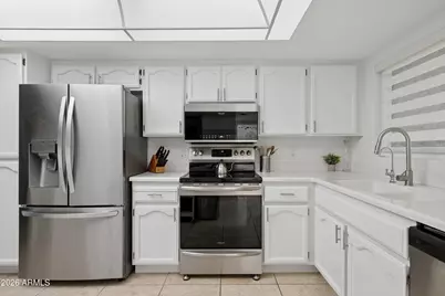 10014 E Michigan Avenue, Sun Lakes, AZ 85248 - Photo 12
