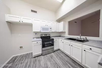 6431 W Chisum Trail, Phoenix, AZ 85083 - Photo 10