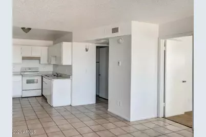 1709 W Mountain View Road #201, Phoenix, AZ 85021 - Photo 2