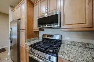 7291 N Scottsdale Rd, Paradise Valley, AZ 85253 - Photo 10