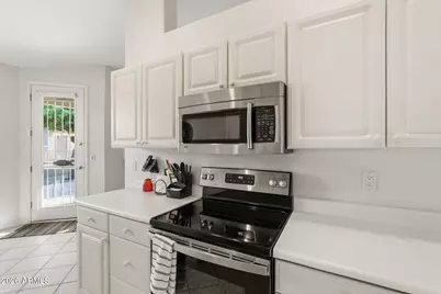 8527 E Saguaro Blossom Road, Gold Canyon, AZ 85118 - Photo 12