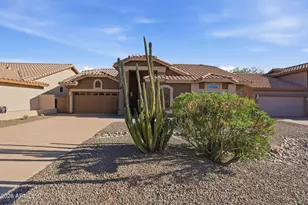 8527 E Saguaro Blossom Rd, Gold Canyon, AZ 85118 - Photo 2