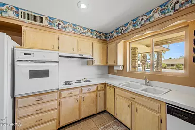 10814 W Sarabande Circle, Sun City, AZ 85351 - Photo 6