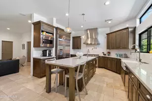 7281 E Royal Palm Rd, Scottsdale, AZ 85258 - Photo 12