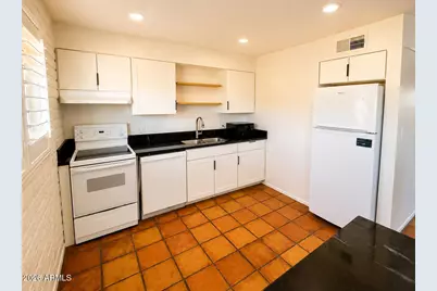 6735 N 16th Street #2, Phoenix, AZ 85016 - Photo 2