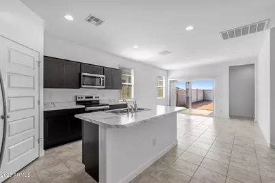 38125 W Excussare Way, Maricopa, AZ 85138 - Photo 8