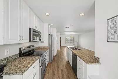 2102 W Utopia Road, Phoenix, AZ 85027 - Photo 18