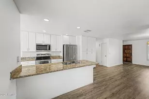 2102 W Utopia Rd, Phoenix, AZ 85027 - Photo 16