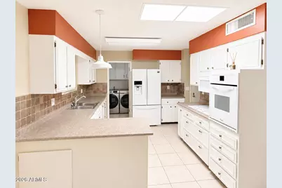 10542 W Tropicana Circle, Sun City, AZ 85351 - Photo 10