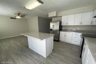 639 W Grove Cir, Mesa, AZ 85210 - Photo 8