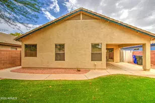 15668 W Saguaro Ln, Surprise, AZ 85374 - Photo 34