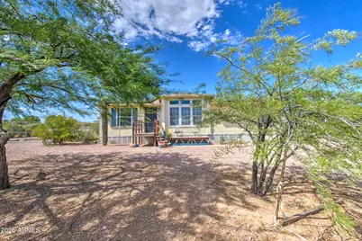22148 W Gambit Trail, Wittmann, AZ 85361 - Photo 2